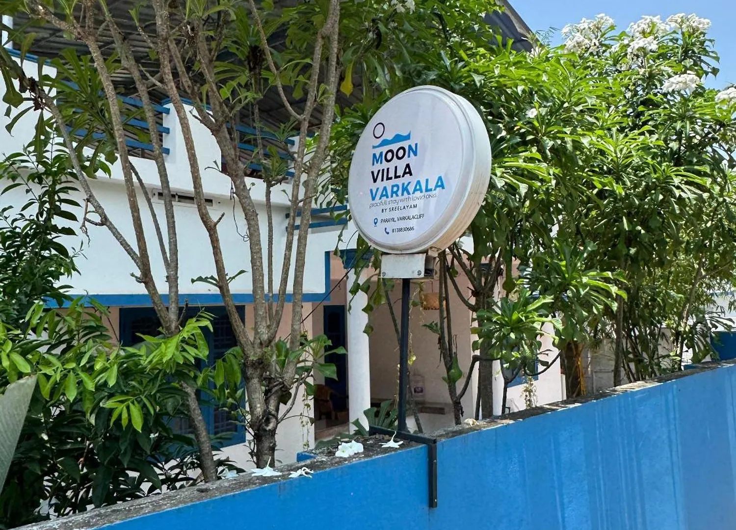 Moon Villa 01 Varkala 3Bhk With Kitchen 0*,